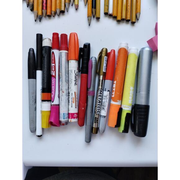 Lot of 100 Pencils - Pens - Paint Pens - Erasers - Mechanical Pencils - Picture 5 of 11